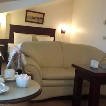 Kumburgaz Blue World Otel 4*